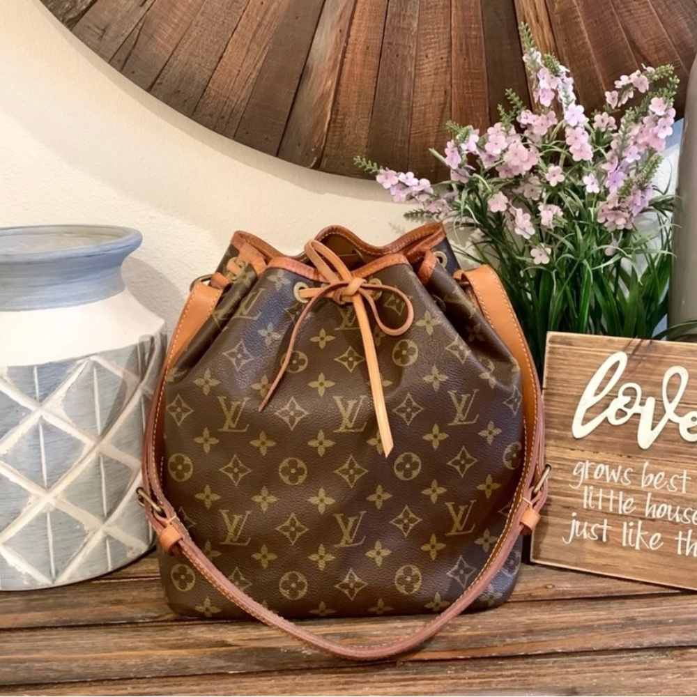 Louis Vuitton Noe Bucket Bag